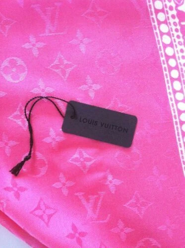 Écharpes et châles roses Louis Vuitton pour femme