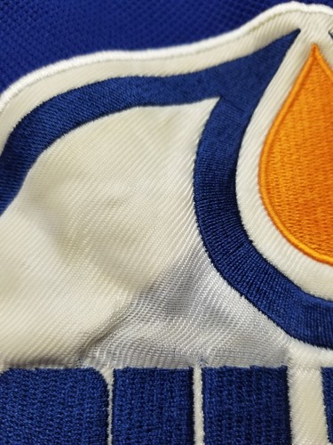 Reebok Edmonton Oilers Taylor Hall #4 Jersey Men's Size 48 NHL Hockey - Picture 16 of 24