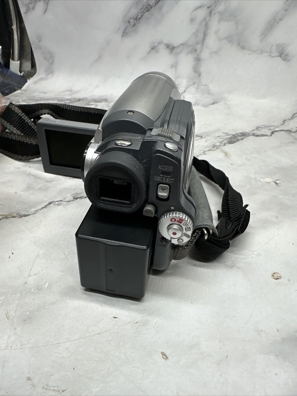 Hitachi Cinema Res DVD HDD Hybrid Camcorder TESTED No Charger. A eBay