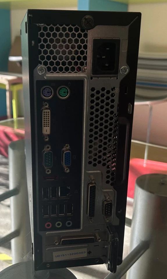 PC desktop gateway E5800  - Immagine 3 di 4