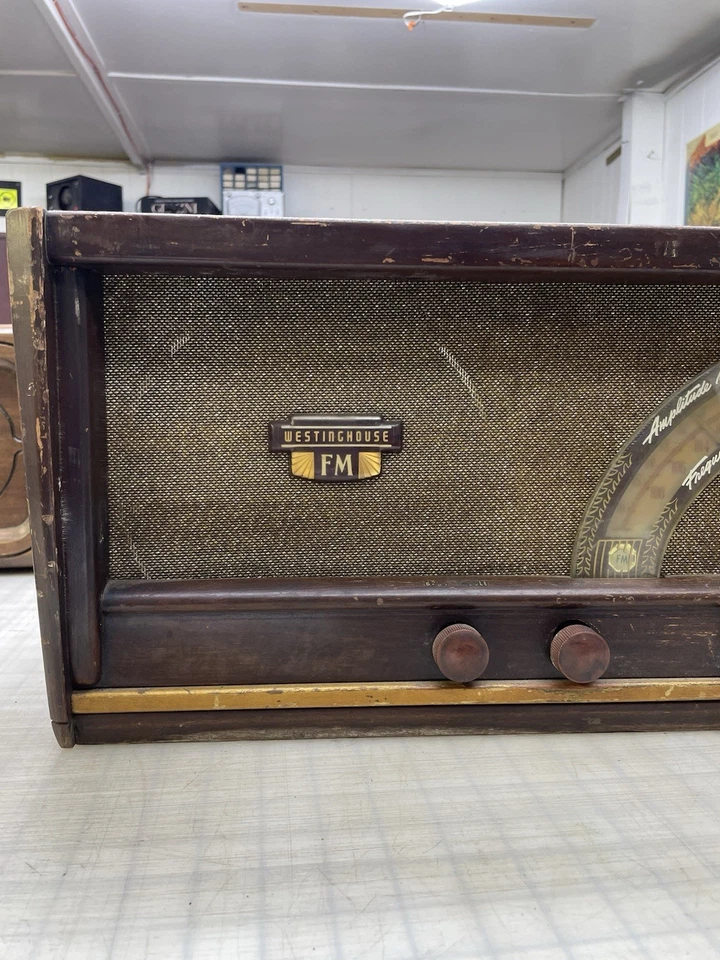 RADIO TUBO WESTINGHOUSE VINTAGE MODELO H-161 ESTUCHE MADERA "MIRA" Foto 3 de 4