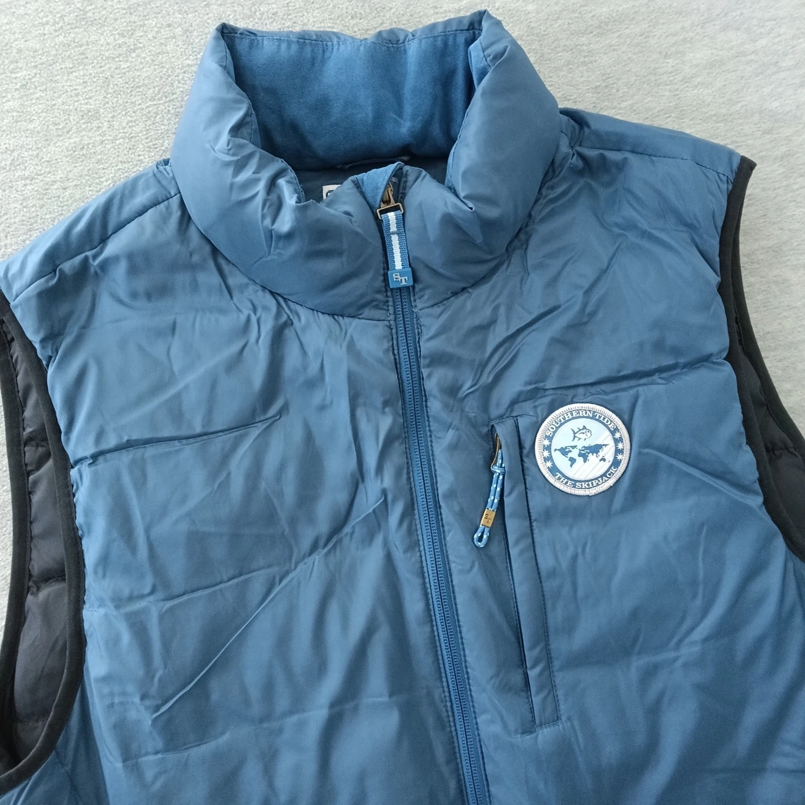 Southern Tide Sport Mens Blue Down Puffer Vest Skipjack Patch Size Large - product detail image 2