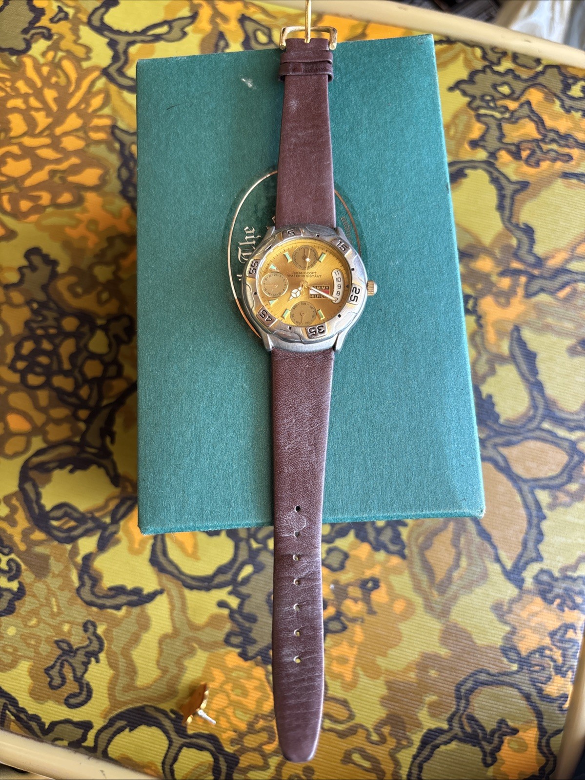 Band Mens Wristwatch Tommy with Original Leather Hilfiger #1500 Professional - VintageWatches.PK Band Mens Wristwatch Tommy with Original Leather Hilfiger #1500 Professional - vintagewatches.pk