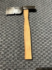 Underhill Edge Tool Co. Hatchet With A 7” Head 2” Wide Blade And A 10.5” Handle
