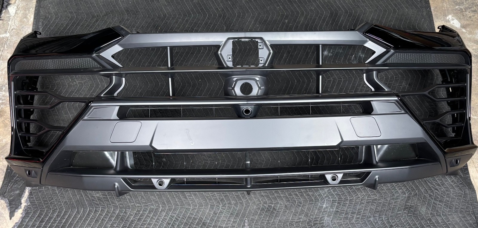 Lamborghini Urus 2025 FRONT Front bumper