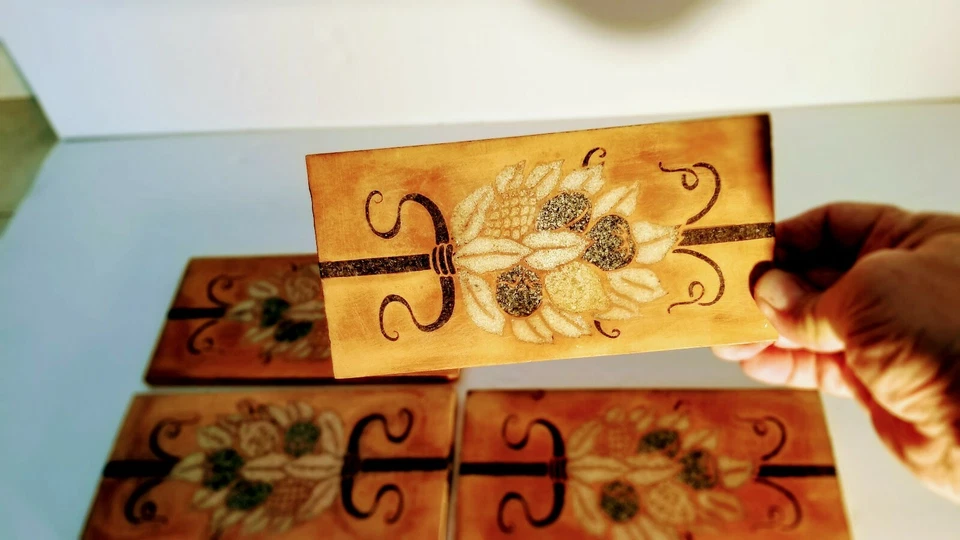 Borde de azulejo decorativo  Foto 3 de 4