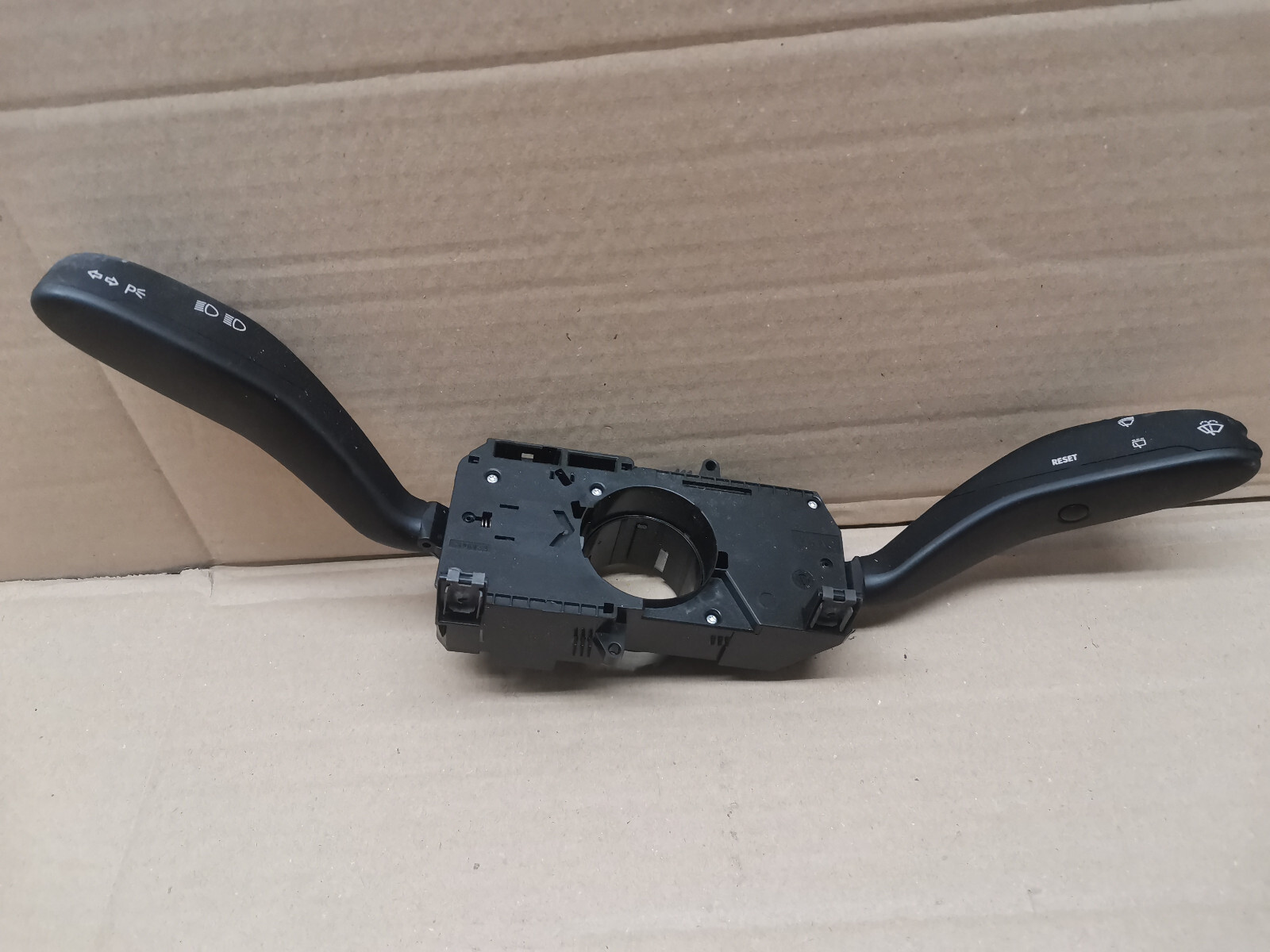 Commodo VW T5 Seat Ibiza 3 commutateur clignotant phare 6Q0953513E