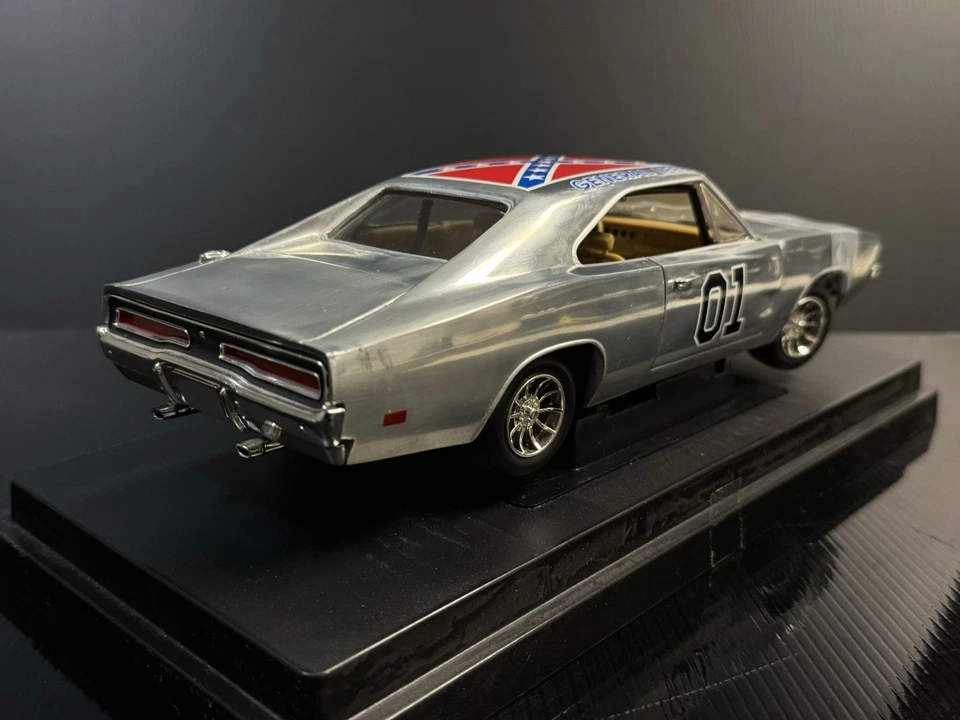 Dukes Of Hazzard Movie Car  1969 Dodge Charger General Lee Chrome 1:18 HTF 🔥 - Image 3 of 4
