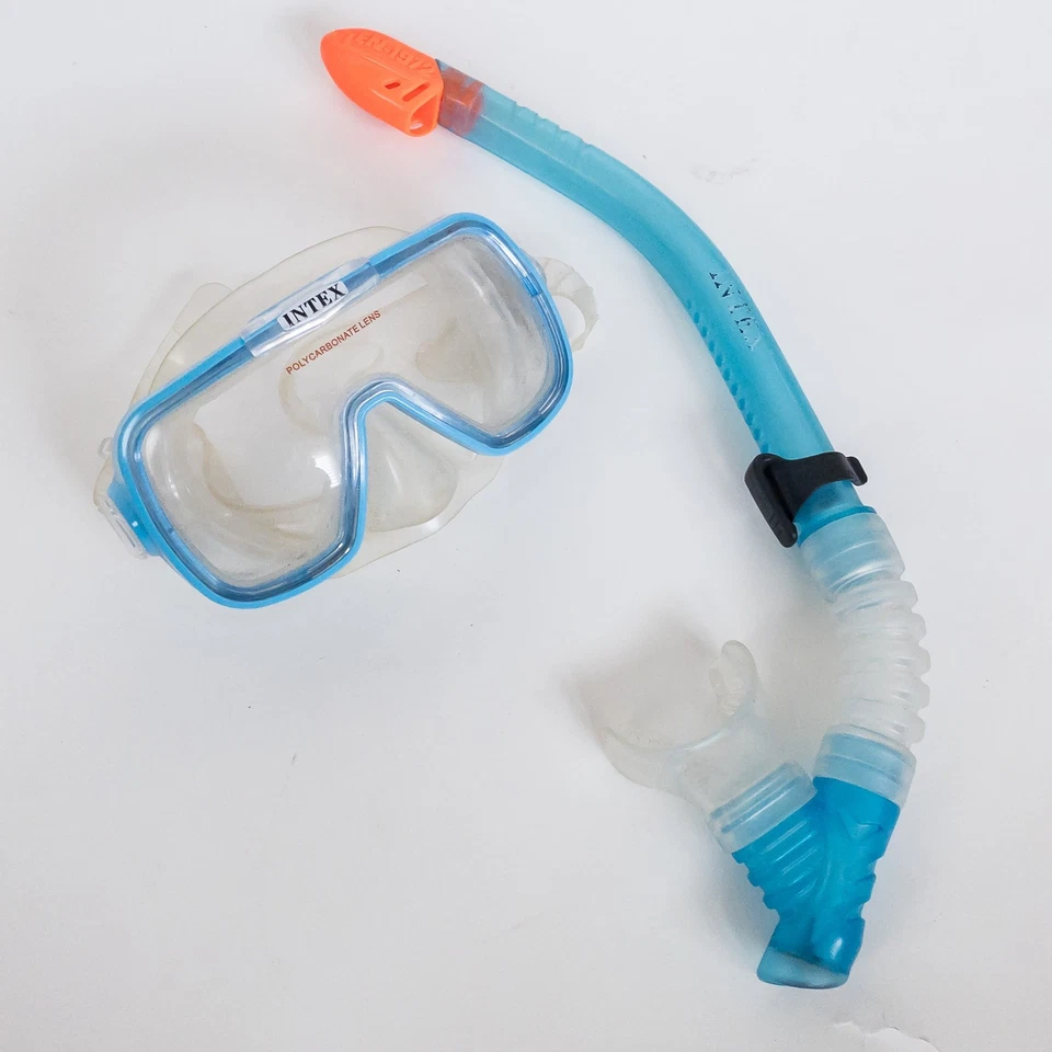 Intex Snorkel Set Mask Polycarbonate Lens Adult Swim Dive Gear Snorkeling Kit - Image 2 of 4