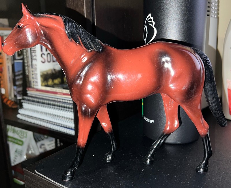 Vintage Breyer Hartland Horse Glossy Red Bay Thoroughbred Mare 1970s 8”