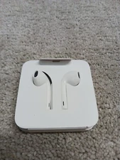 Apple EarPods with Lightning Connector In Ear Canal Headset - White