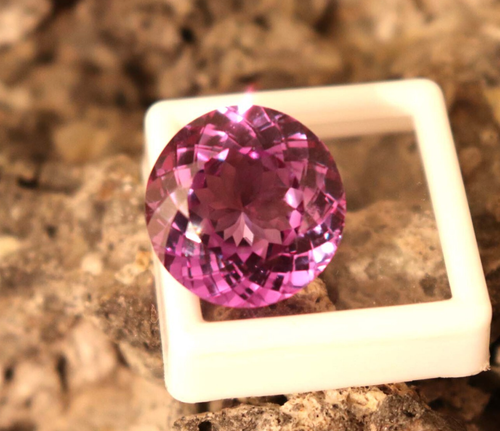 Alejandrita suelta extraída corte redondo multicolor tamaño grande 22 quilates para hacer joyas - Imagen 8 de 8