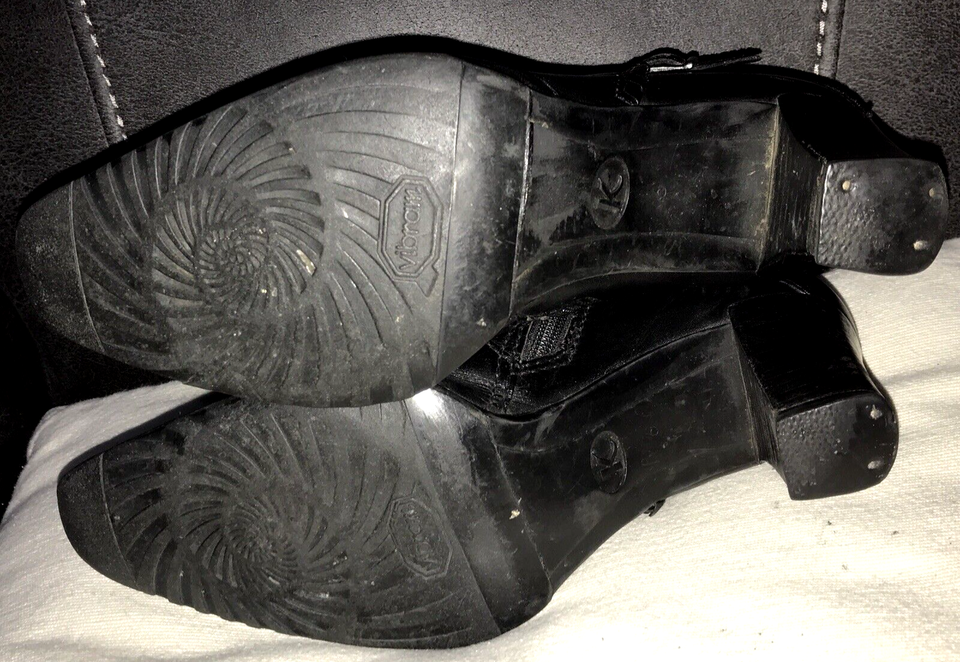 LADIES BLACK LEATHER CLARKS K Shoes Zip Up BOOTS UK Size 6/EU 39 eBay