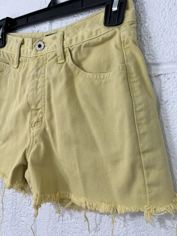 Pantalones Cortos Guess Vintage Denim Corte Talla 27 Amarillo Desteñido Foto 2 de 4