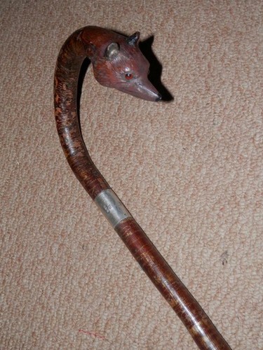 Antiker Gehstock aus Esche mit Fuchskopf Gauner & H/m Silberkragen London 1929