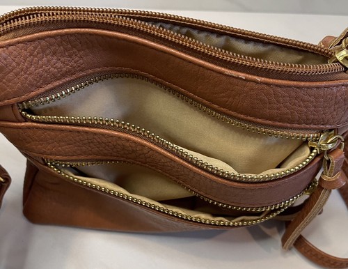 Crossbody Purse/Bag-Converts to Wristlet-Brown-Unbranded - Picture 4 of 7