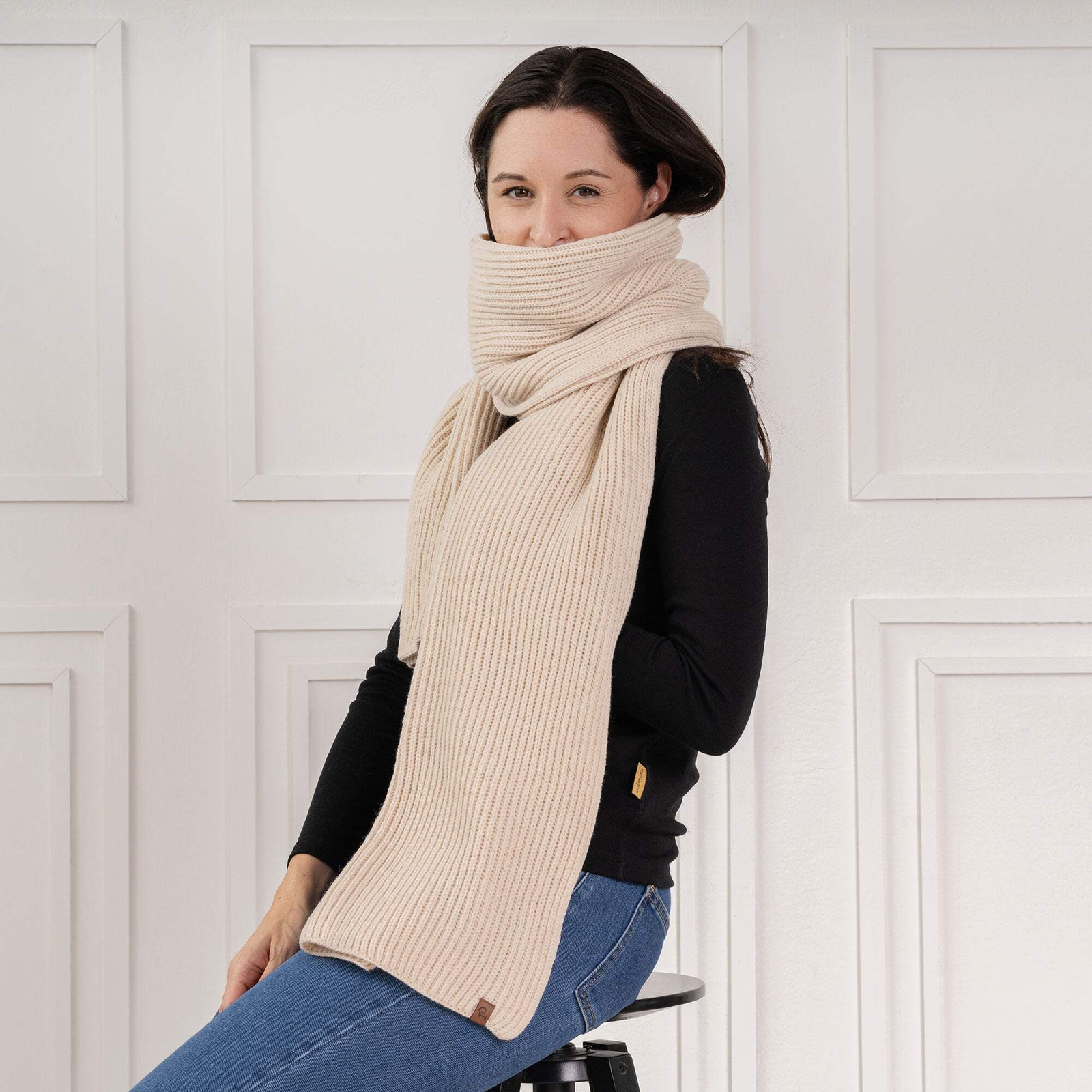 Women's Knit Thick Scarf Merino image 3
