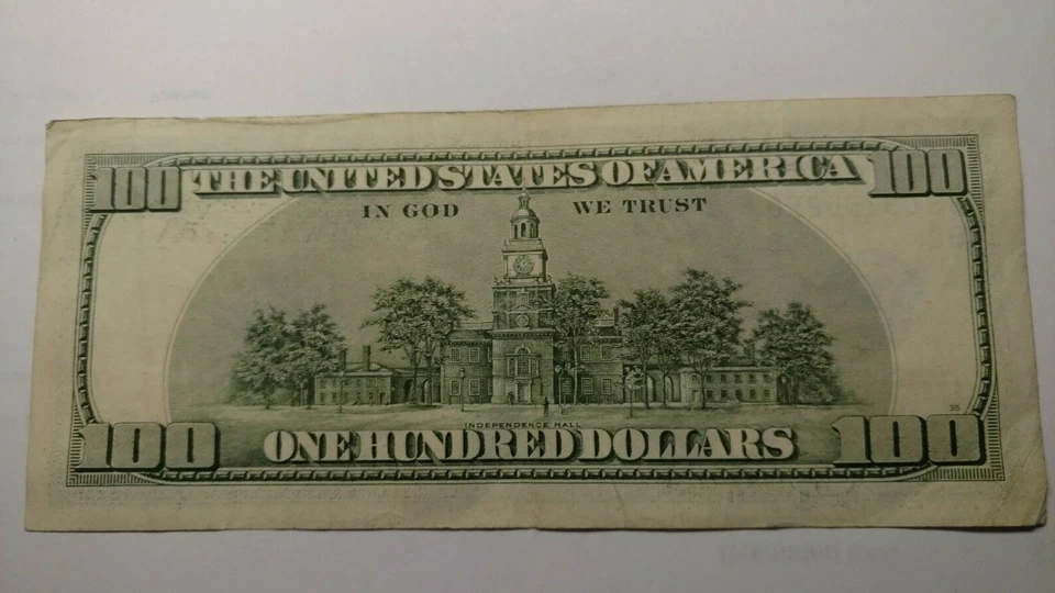 (1)  ONE HUNDRED DOLLAR *STAR NOTE* BILL..$100.00...older style 1999 FRN. - Image 2 of 4