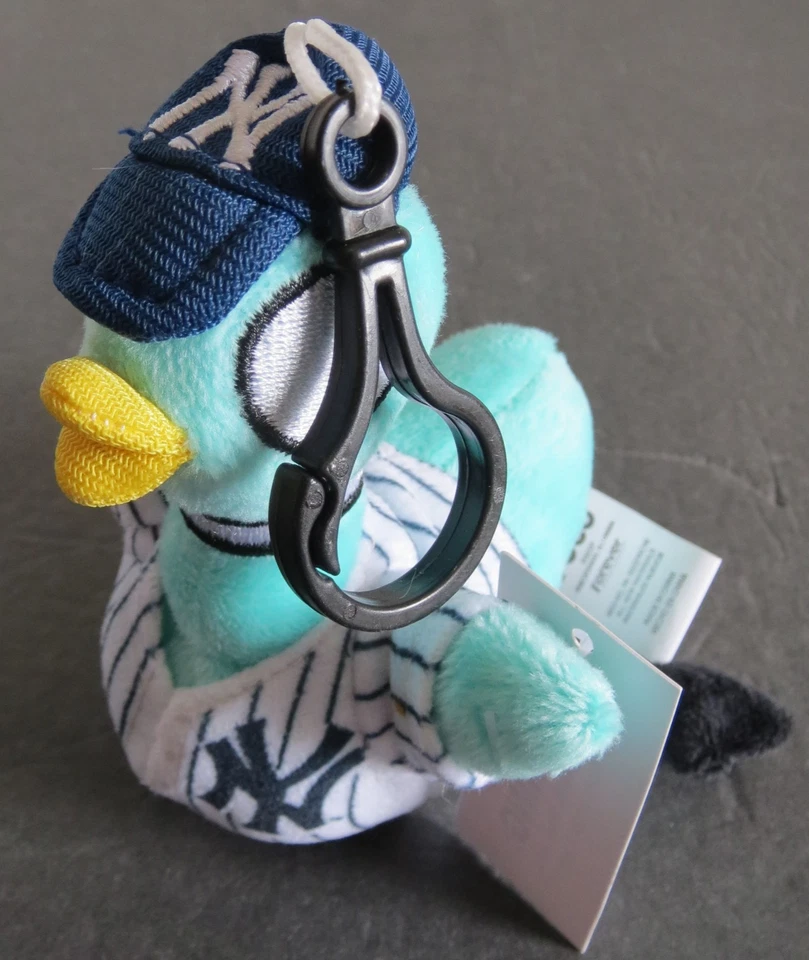 New York Yankees Mo Willems Pigeon Key Chain Plush 4" SGA Exclusive 7/13 2025 - Image 2 of 4