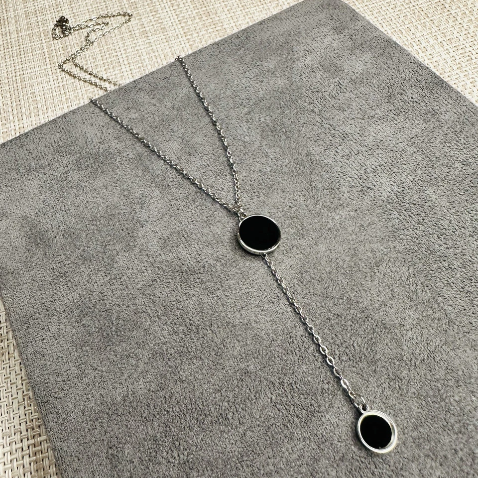 Y-Halskette 45 cm – Silber mit schwarzen Kreisanhängern, Edelstahl Unisex - Bild 4 von 4