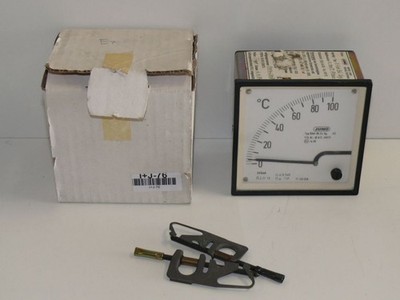 JUMO QAd-96 lbg / 220V / 0-100C / Mess-Regler Drehspul-Anzeigeinstrument