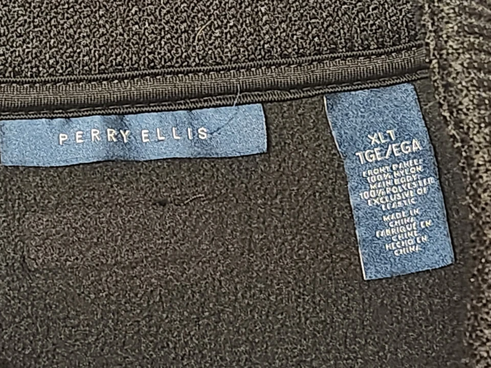 PERRY ELLIS MEN'S BLACK SWEATER ZIPPER VEST Size XLT  X-LARGE TALL - Image 4 of 4