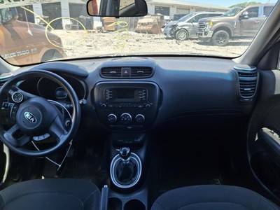Used Automatic Transmission Shift Lever Assembly fits: 2015 Kia Soul  Grade A