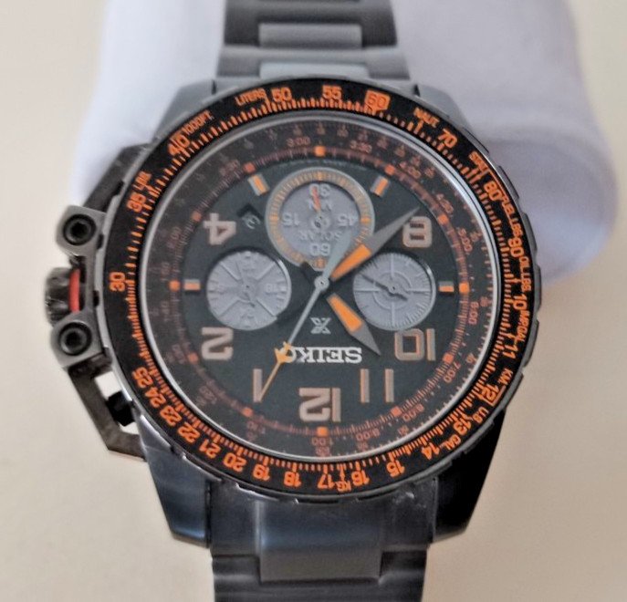 SEIKO PROSPEX SOLAR V175 STOPWATCH - Gem