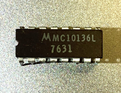 Motorola MC10136L Universal Hexadecimal Counter Vintage IC