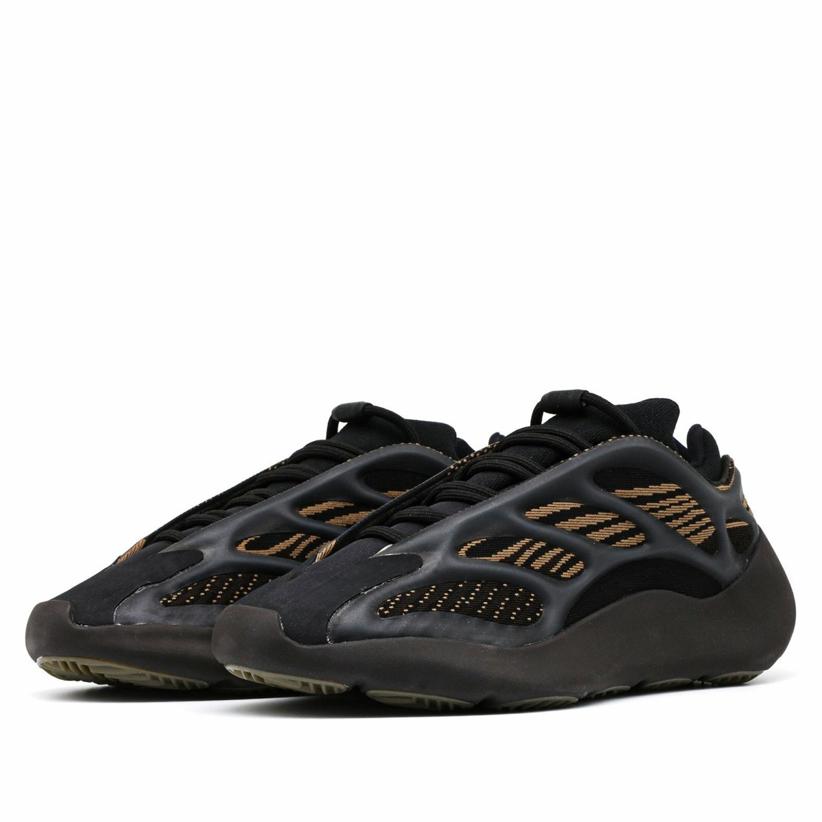 adidas Men's Yeezy 700 V3 Clay Brown Sneakers 6