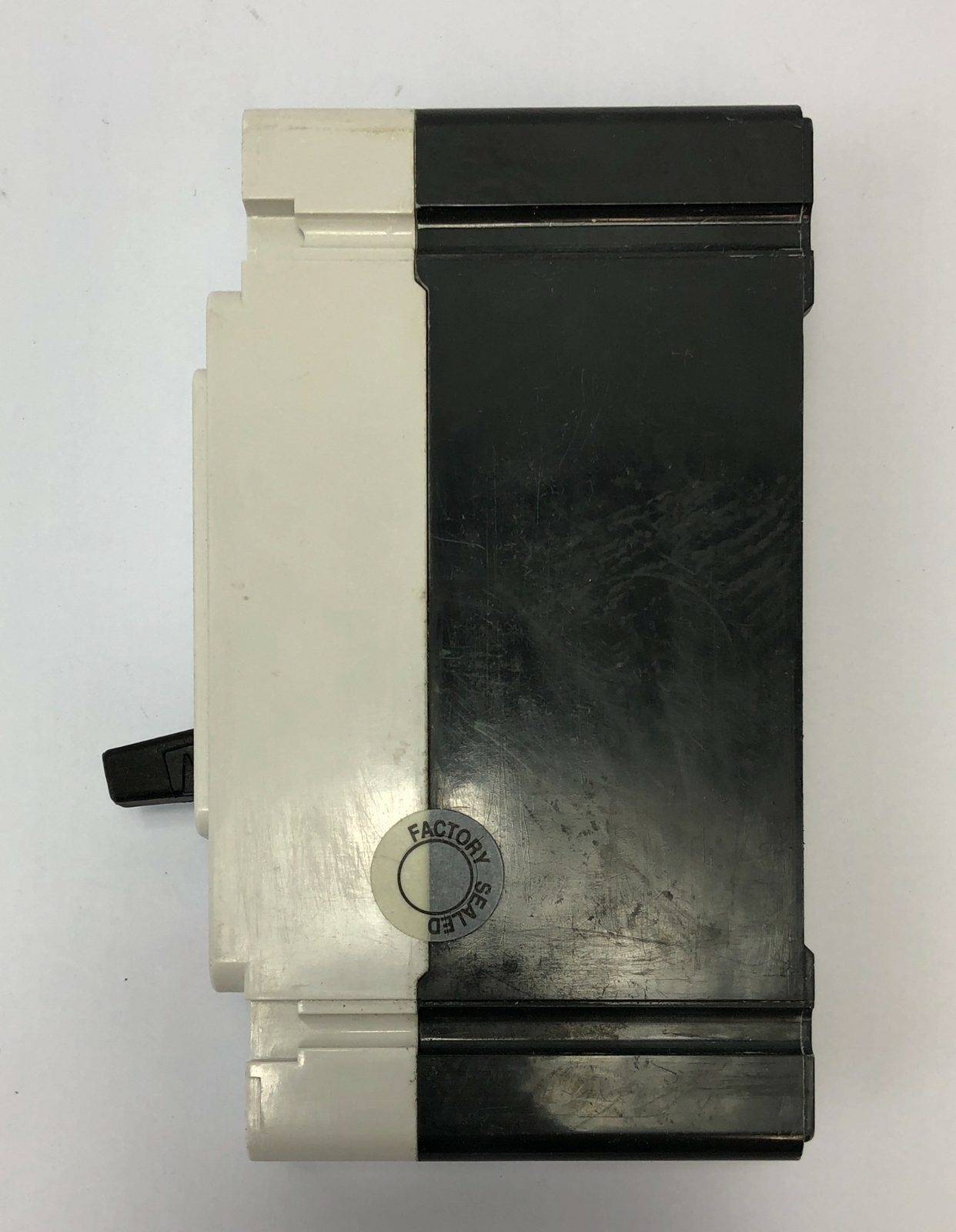 Eaton 1 Pole Industrial Circuit Breaker HFD 65k CAT HFD1020 20 Amps eBay