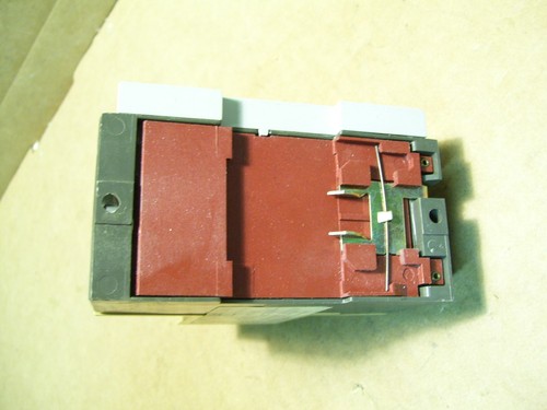 SIEMENS 3VE3000-2GA00 1-1.6A 660V REGOLATORE MOTORE CON 3VE9-301-1AA00 1NC/NO P1786 - Foto 6 di 8