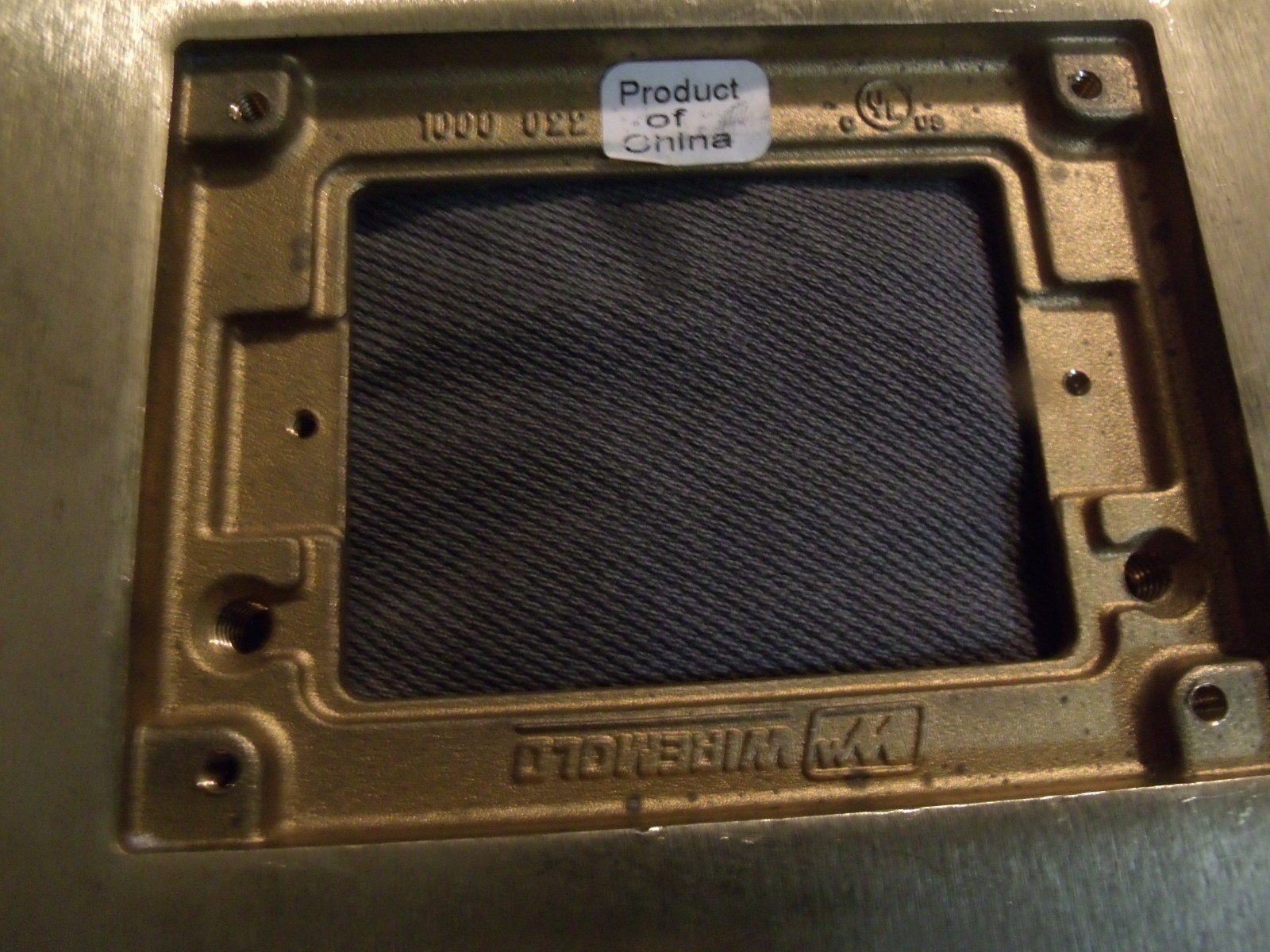 Wiremold 827B Brass 2 Gang 880 Series Floor Box