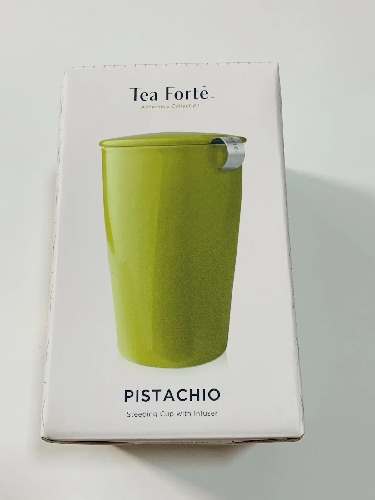 Tea Forte Kati Ceramic Steeping Cup with Infuser Brewing System Pistachio Green
Opens in a new windo