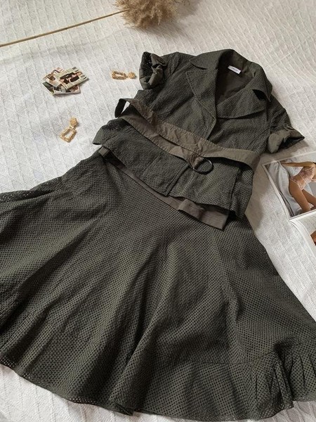 Women Akris Suit Khaki Cotton 36 / S / 44
