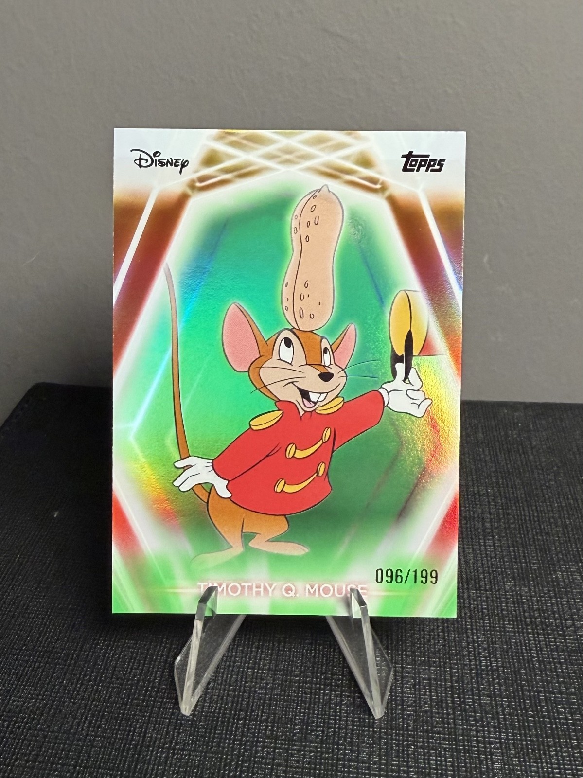 Timothy Q Mouse Verde /199 - 2026 Topps Disney Neón