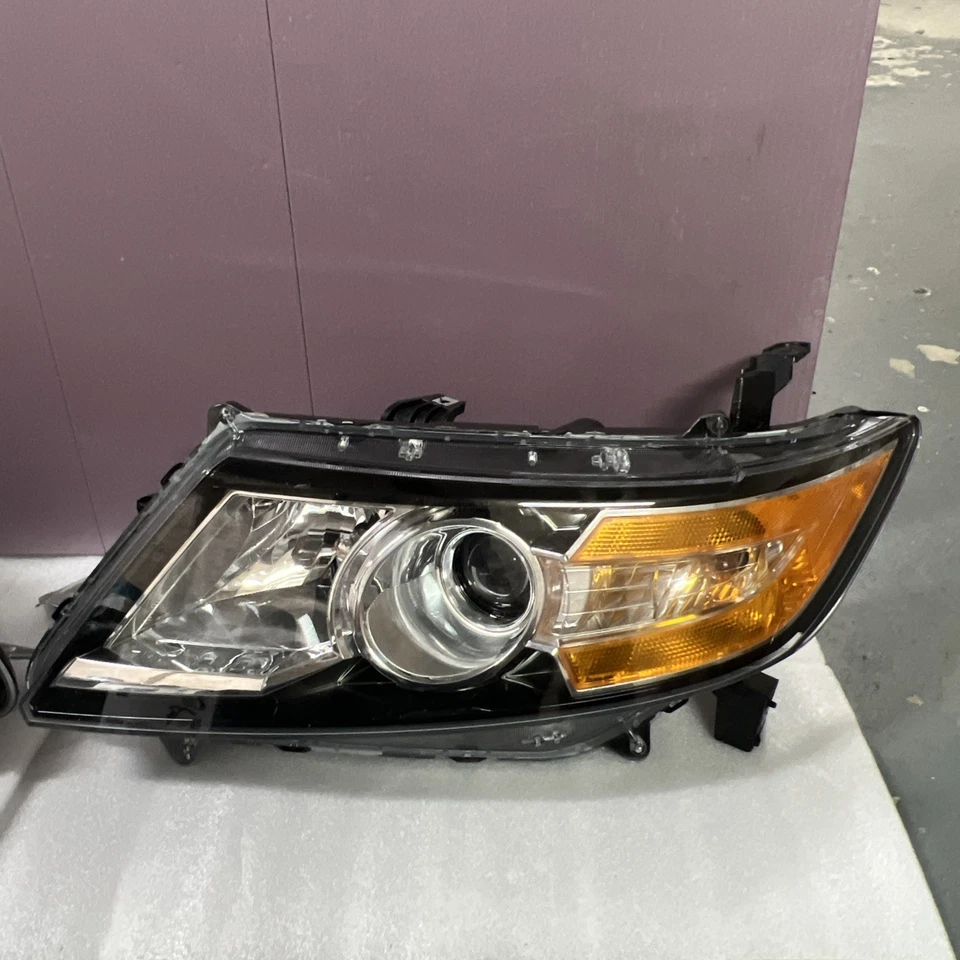 Faro halógeno negro bisel conductor y pasajero Honda Odyssey 2014-2017 OEM Foto 2 de 3