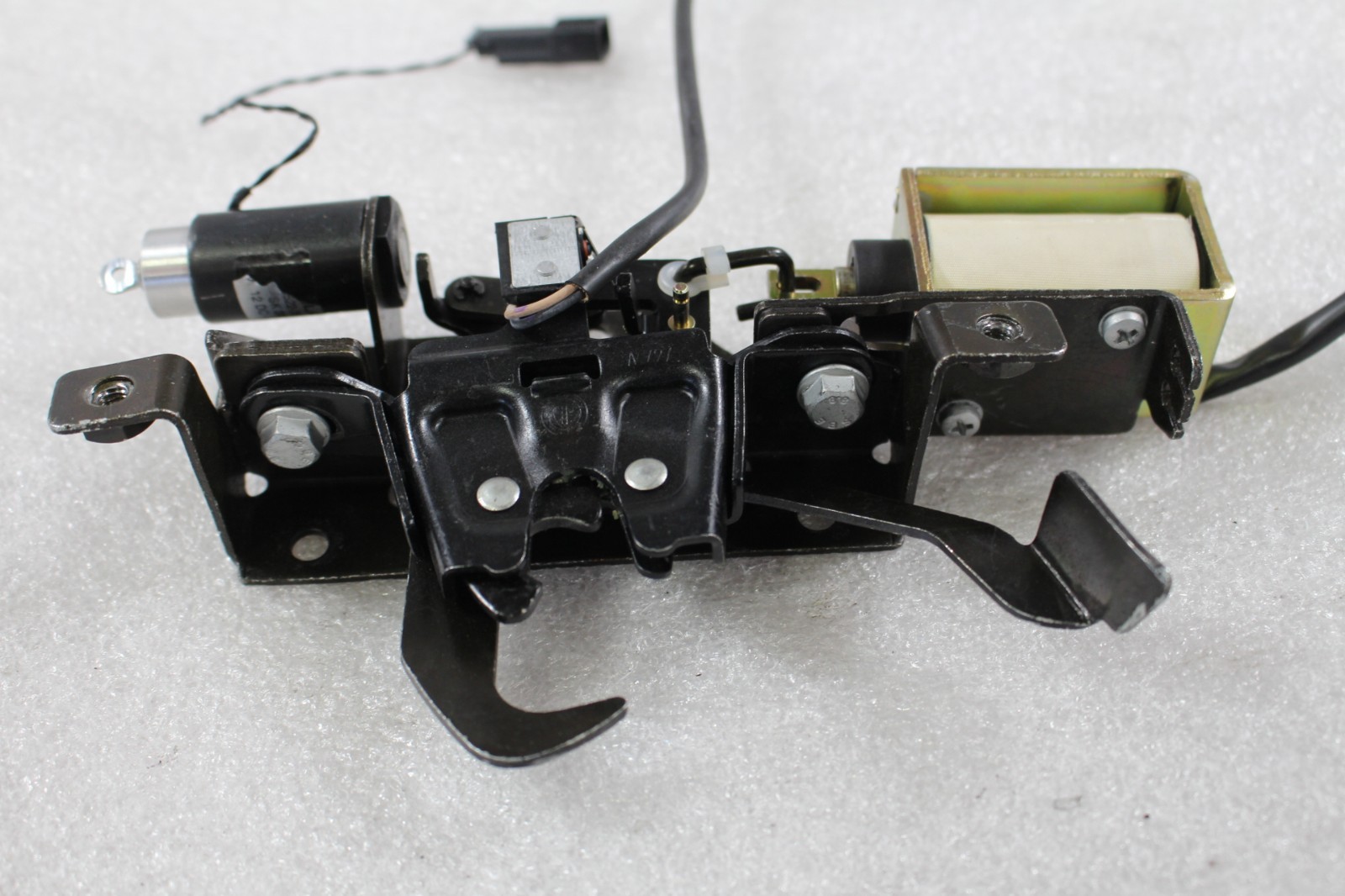 Ferrari F430 FRONT Hood latch P/N 67364800