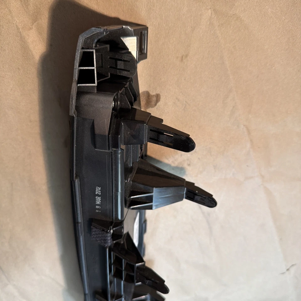 2011-2013 LEXUS Ct200h MÓDULO DE CONTROLE CLIMÁTICO FABRICANTE DE EQUIPAMENTO ORIGINAL 55900-76060 - Imagem 4 de 4