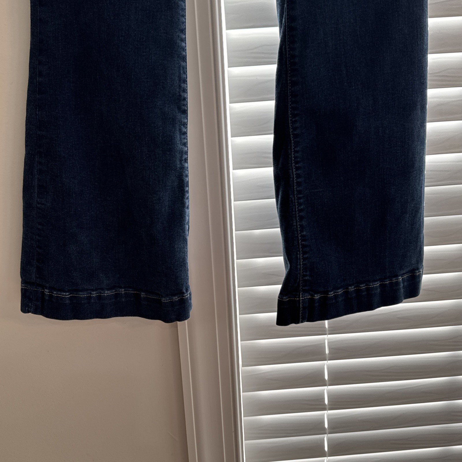 New Torrid Medium Dark Blue Two Button Bombshell … - image 4