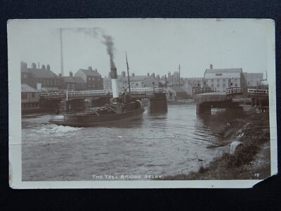 Yorkshire SELBY Schlepper an der Mautbrücke - alte RP-Postkarte von W. Bramley