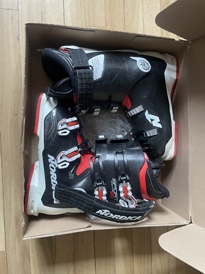 Ski boots - NORDICA Sport Machine 90 - Size 25.5  - Great condition