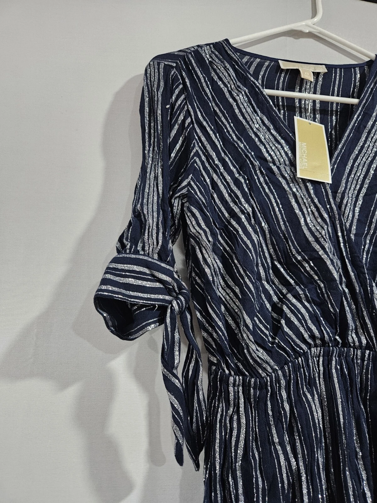 Abito avvolgente Michael Kors nuovo con etichette petali crepe arricciato donna XS blu mezzanotte