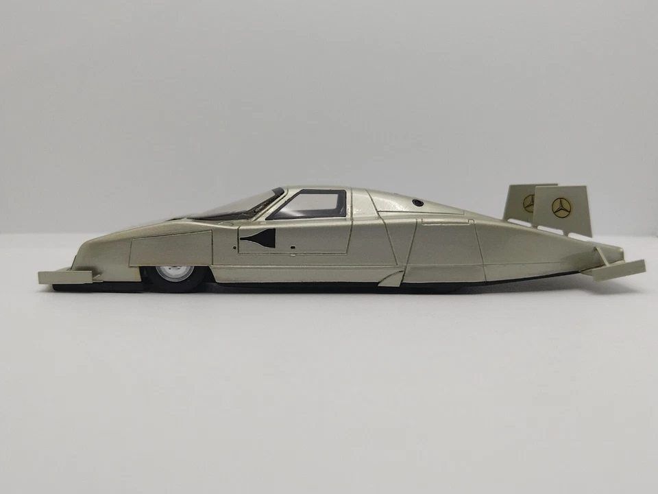 Coche de registro EMC Pivtorak 1/43 Mercedes Benz C111 1979. ¡Extremadamente raro! Foto 2 de 4