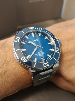Oris Aquis Date Caliber 400 - 43.5mm 
