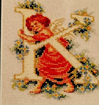 K Monogram cross stitch kit 33982 DMC 6x5  Lanarte Holland