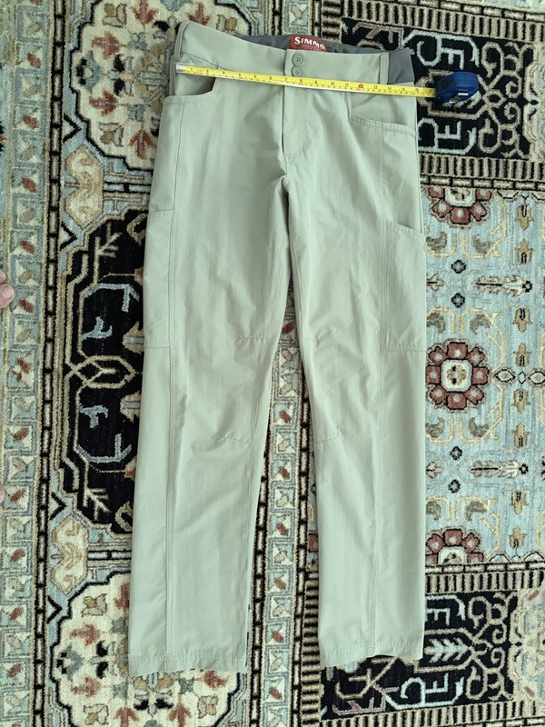 Simms Fishing Pants -Women’s Medium.  Very Good Condition.