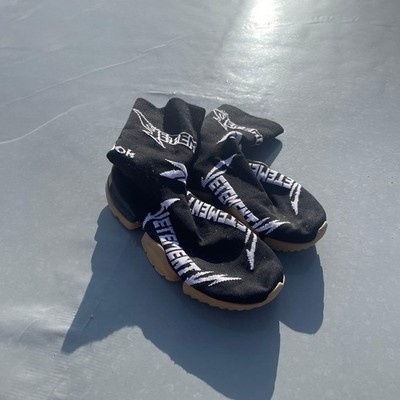 VETEMENTS x REEBOK Sneakers Shoes Socks Black High cut Men's US10 Excellent