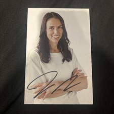 Jacinda Ardern SIGNED 4x6 Photo Picture , New Zealand Prime Minister. Authentic