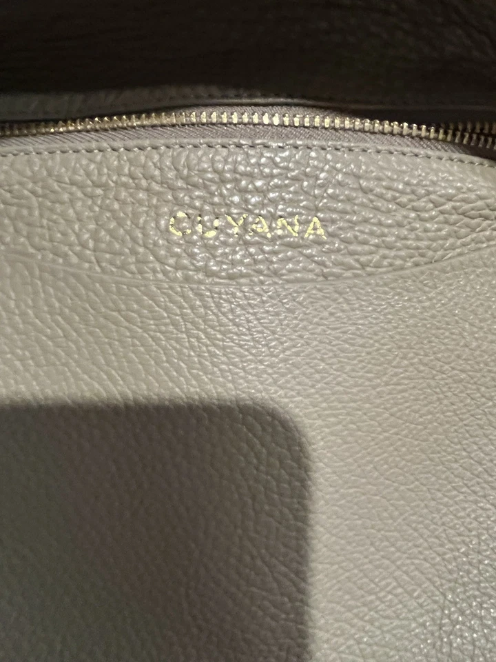 Cuyana Pebbled Leather Small Structured Crossbody Tote with Insert – Open Top - Image 2 of 4